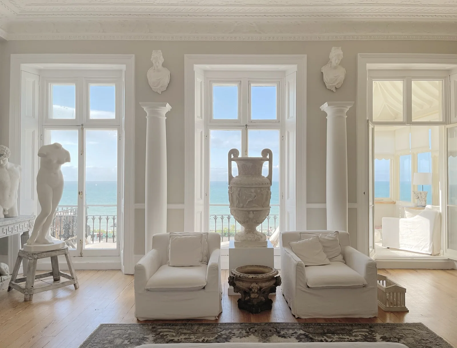 Fine-art move from an antique drawing room, Redhill