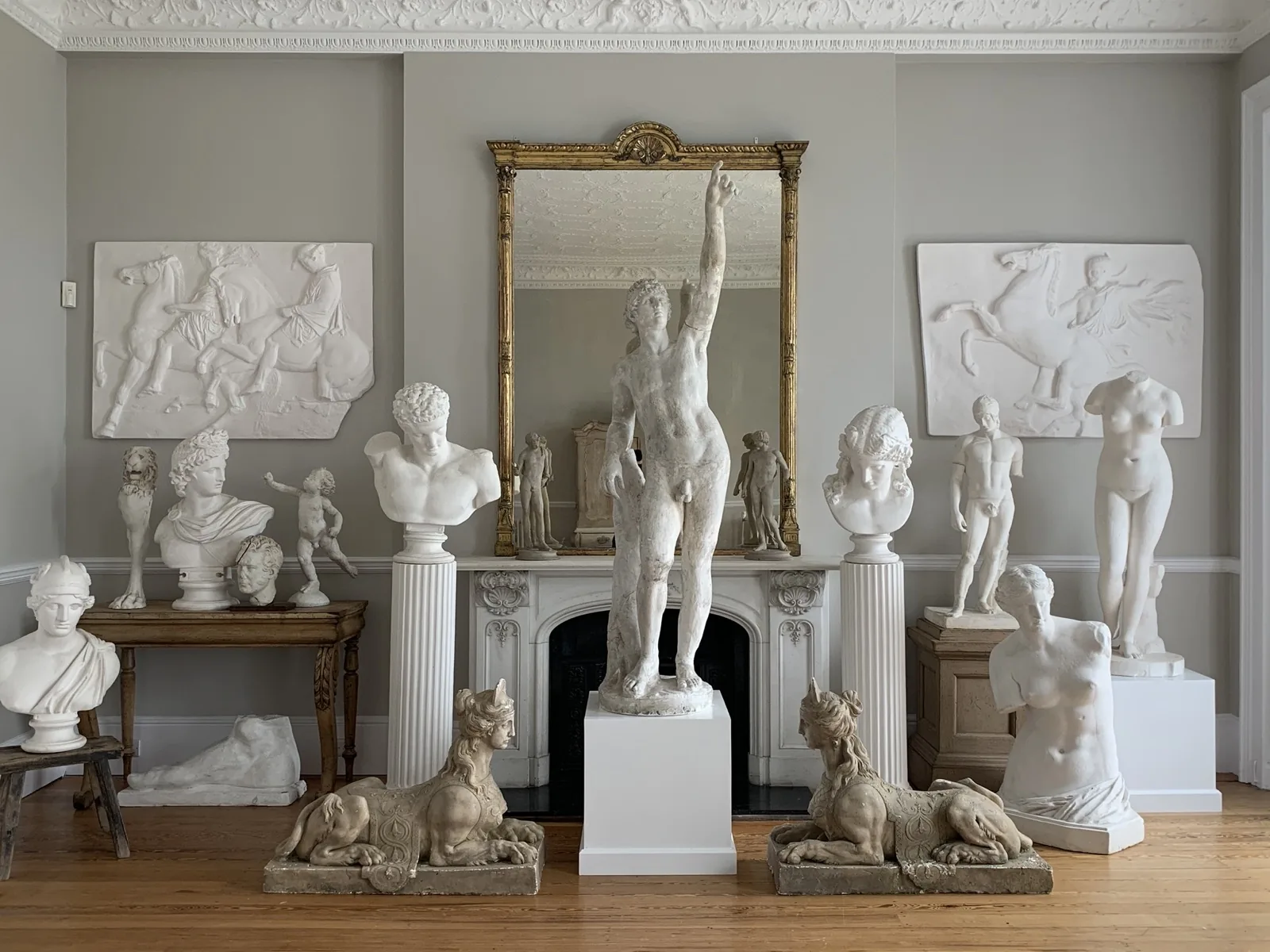 Classical sculpture fine art removals